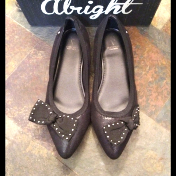 Womens leather bow flats size 6.5 - Picture 1 of 3